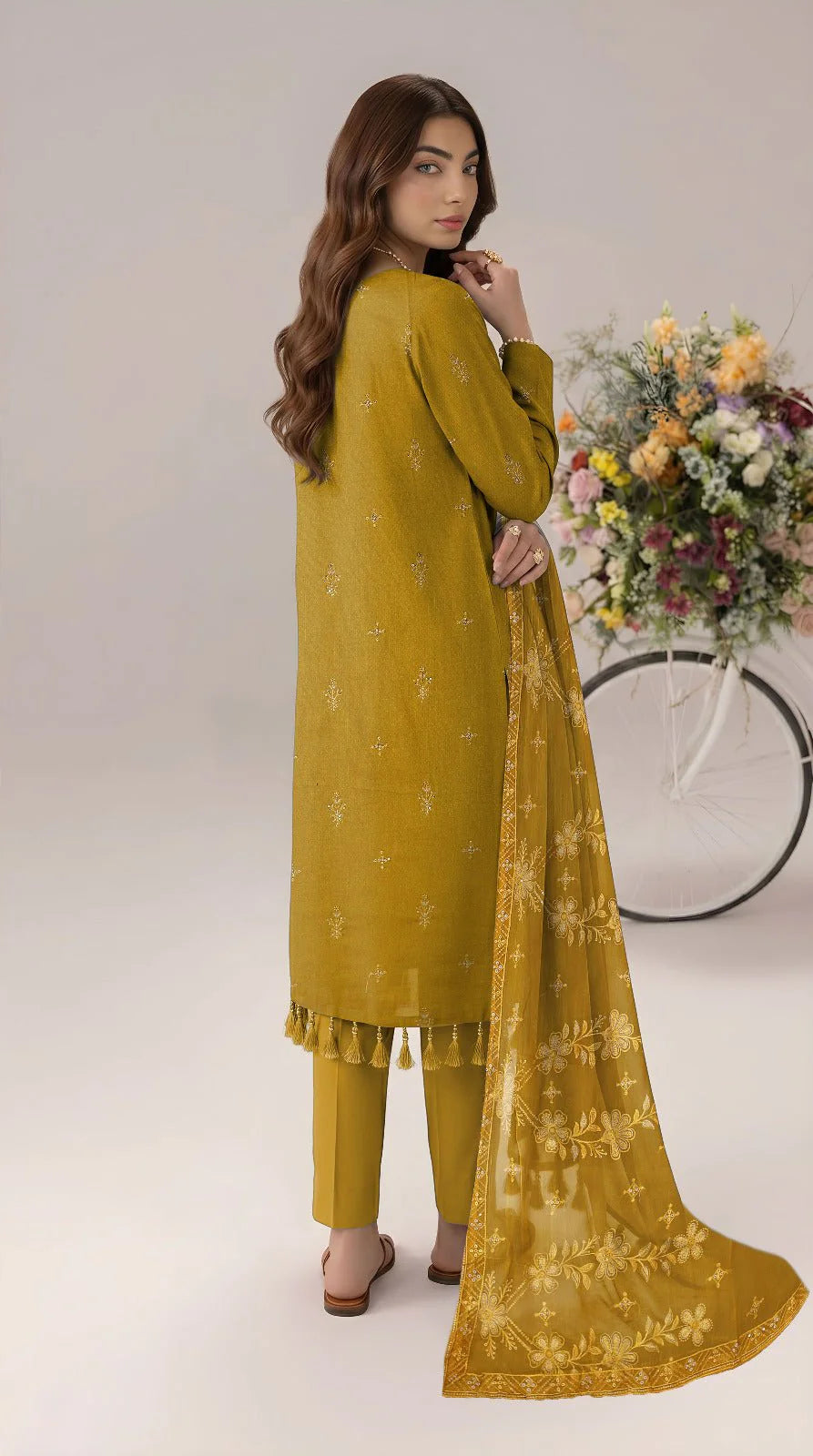 Embroidered Luxury Lawn Suit CT-942
