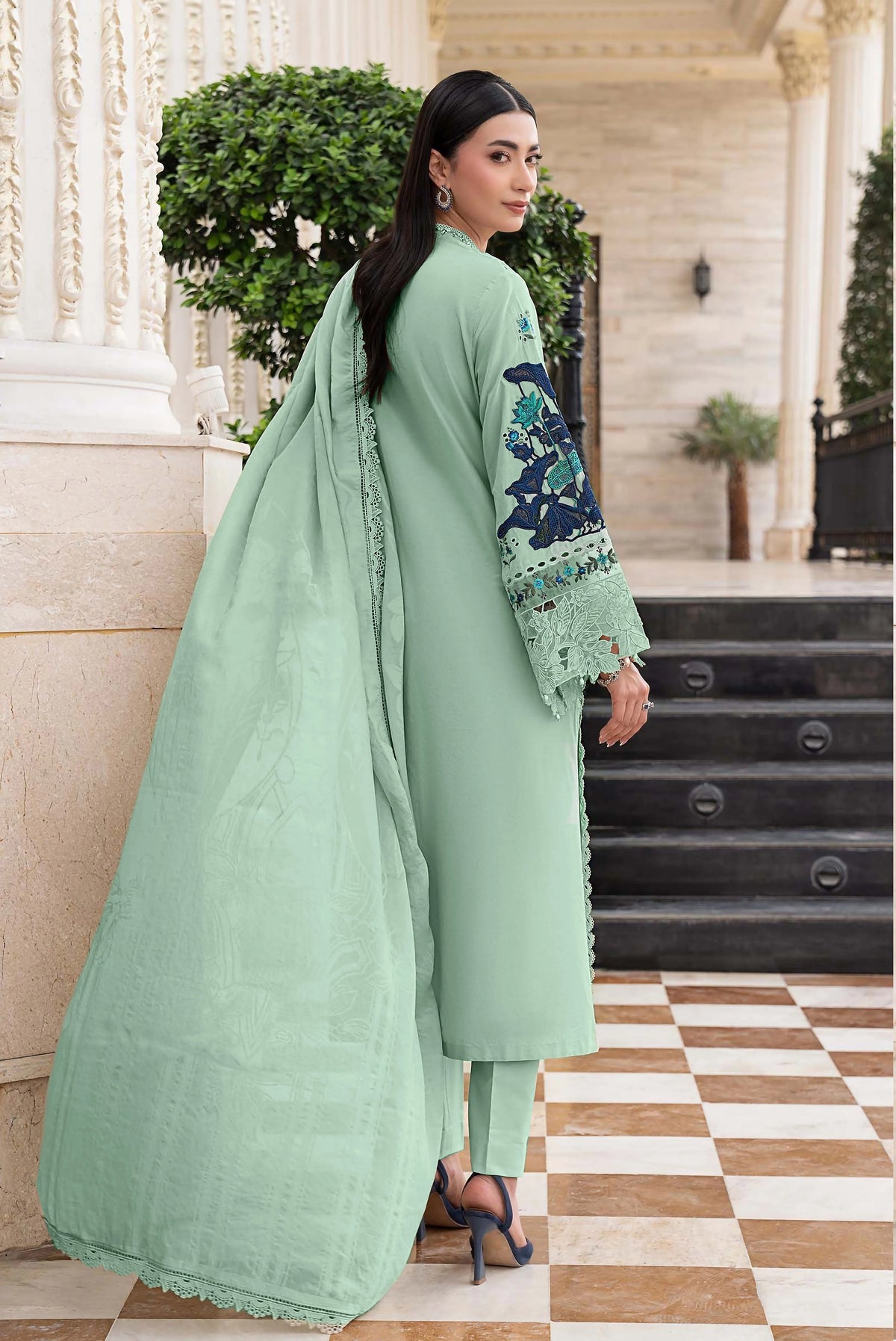 Embroidered Luxury Lawn Suit CT-933