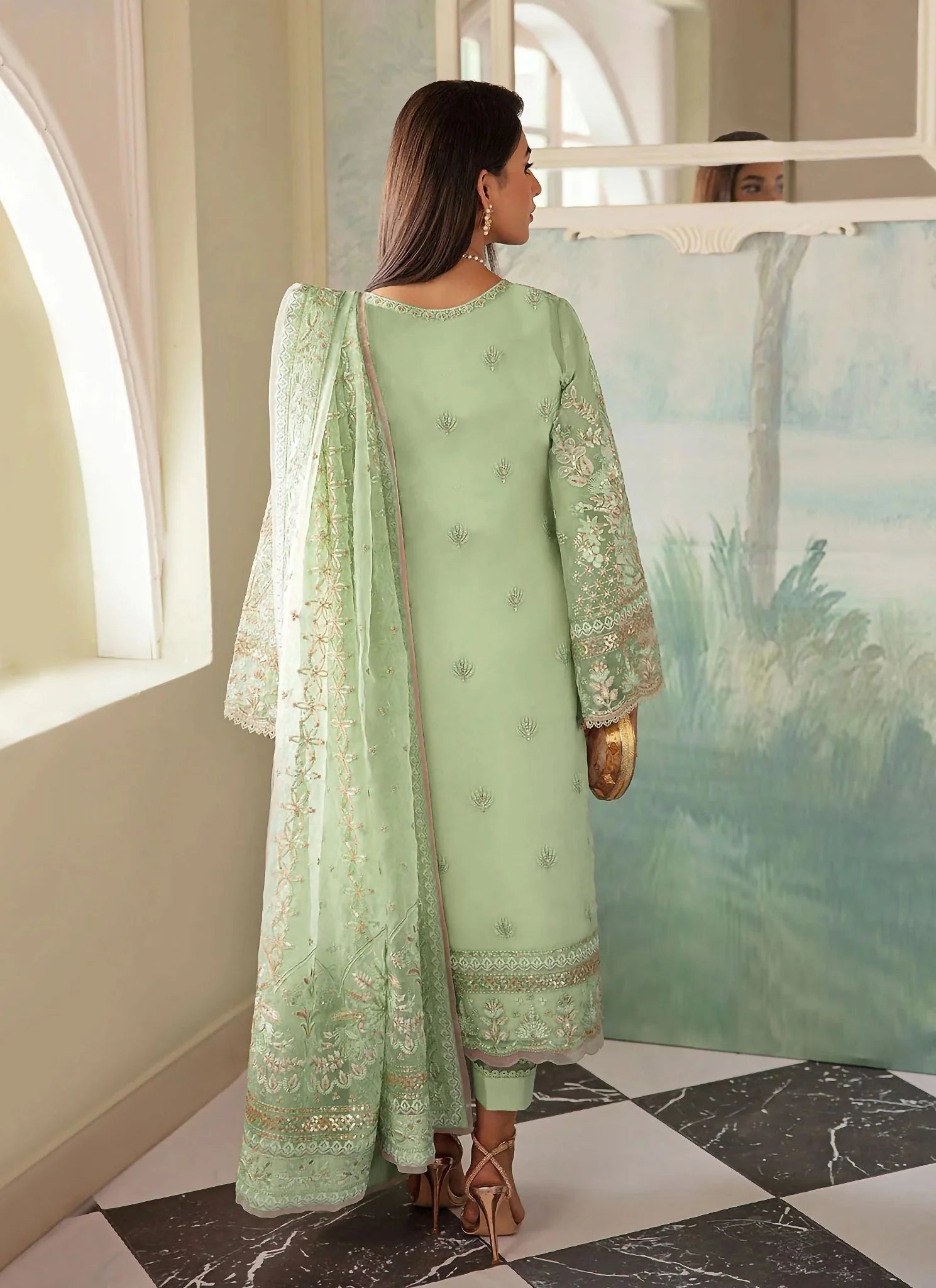 Embroidered Luxury Lawn Suit CT-921