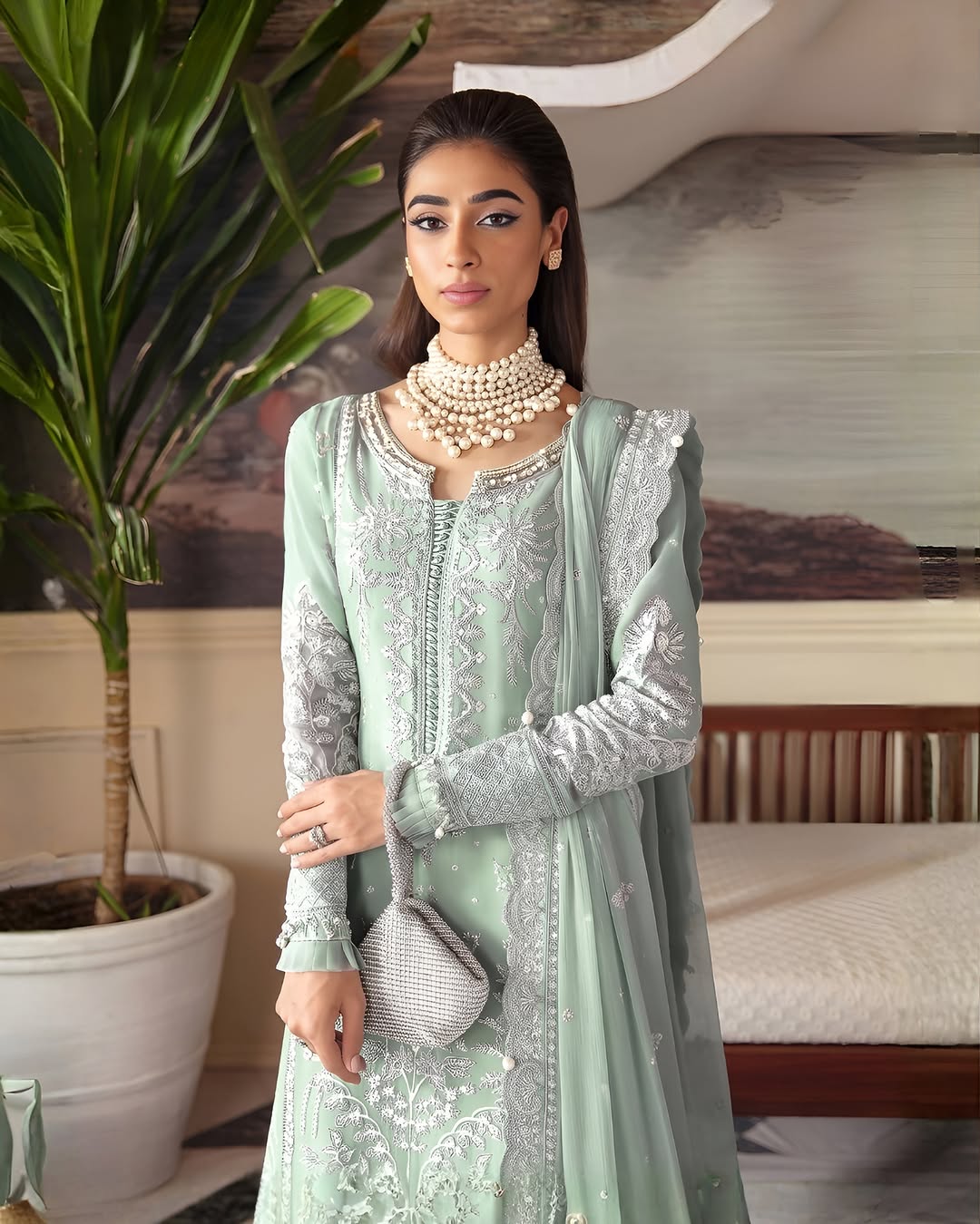 Embroidered Luxury Lawn Suit CT-922