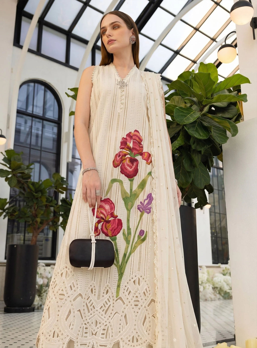 Embroidered Luxury Lawn Suit CT-931
