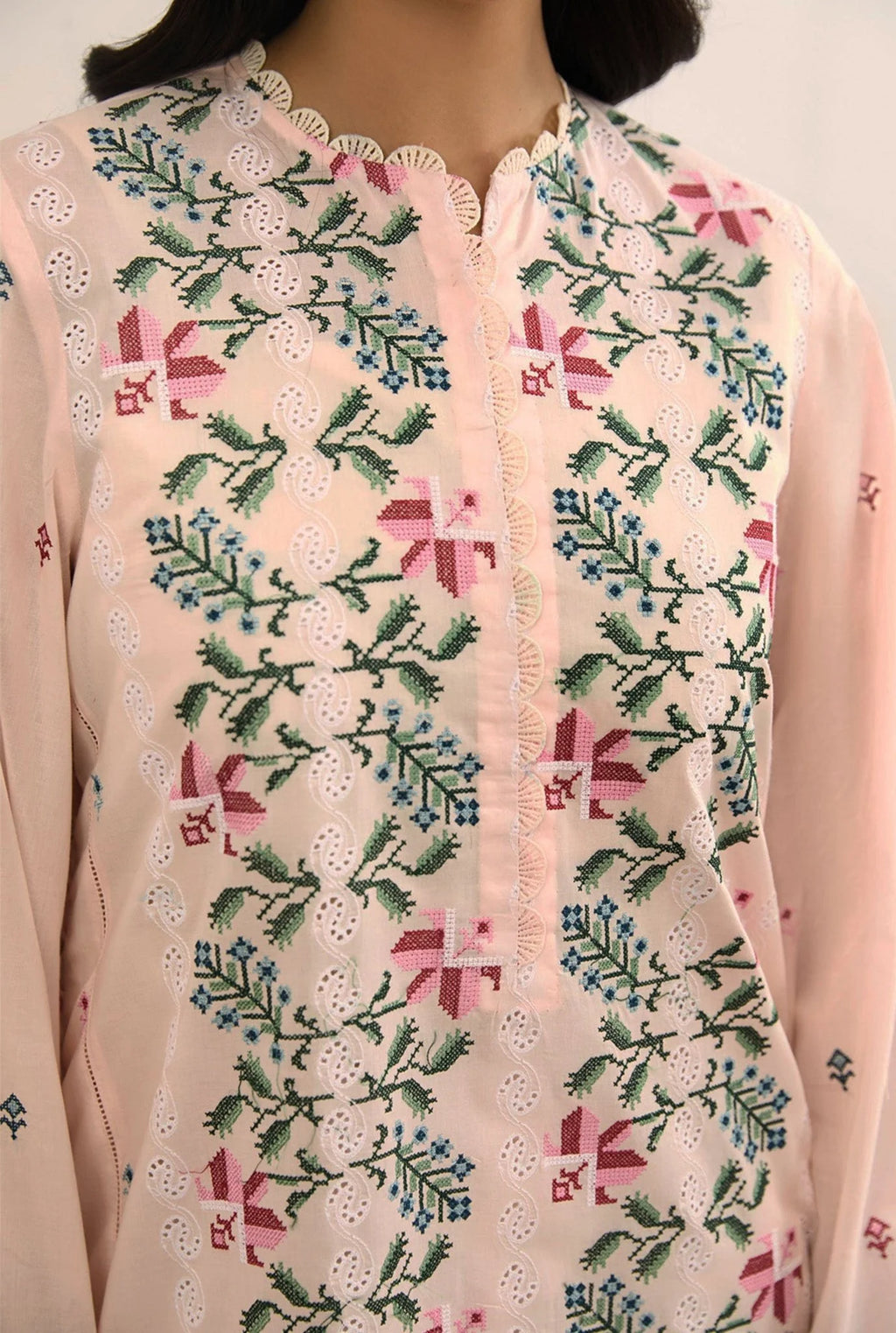 Embroidered Luxury Lawn Suit CT-906