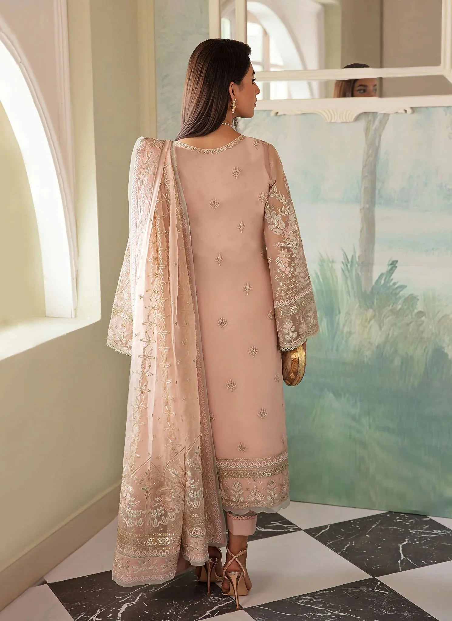 Embroidered Luxury Lawn Suit CT-921