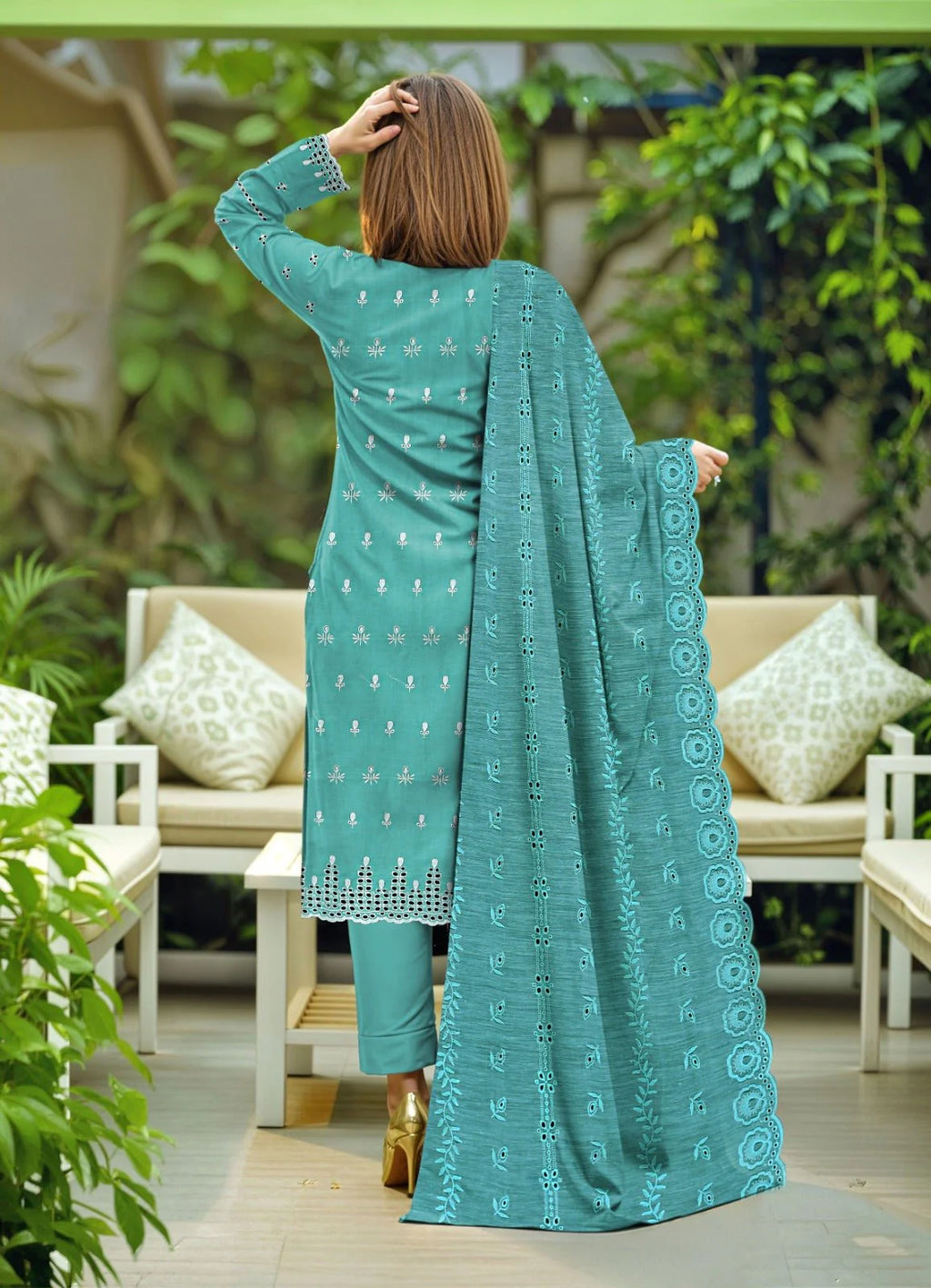 Embroidered Luxury Lawn Suit CT-810
