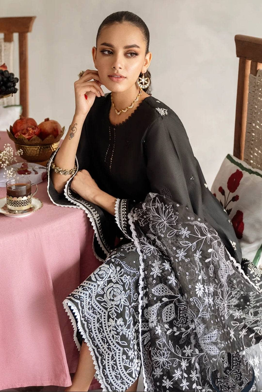 Embroidered Luxury Lawn Suit CT-547
