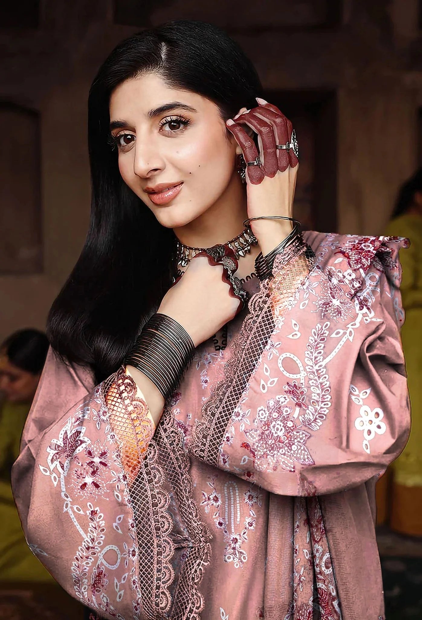 Embroidered Luxury Lawn Suit CT-902