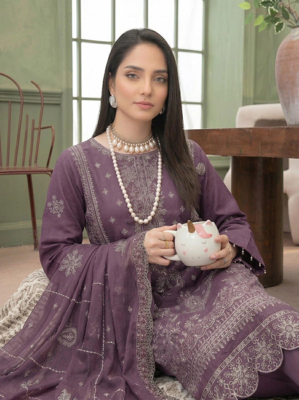 Embroidered Luxury Lawn Suit CT-937