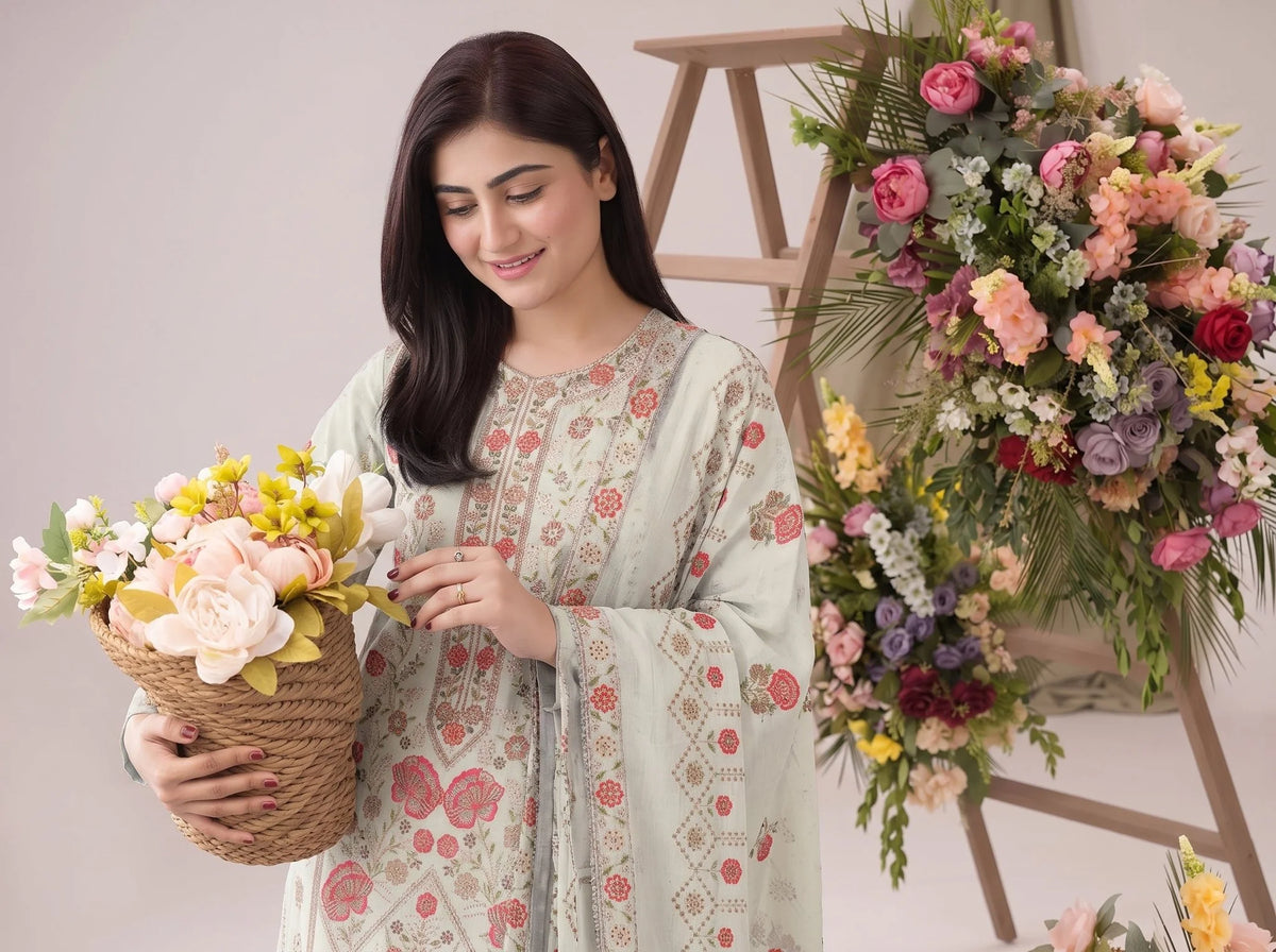 Embroidered Luxury Lawn Suit CT-947