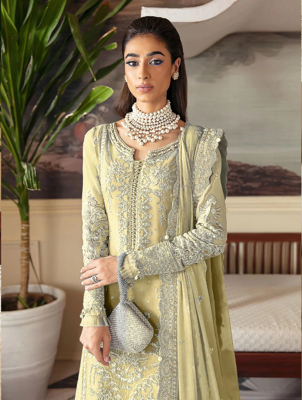 Embroidered Luxury Lawn Suit CT-922