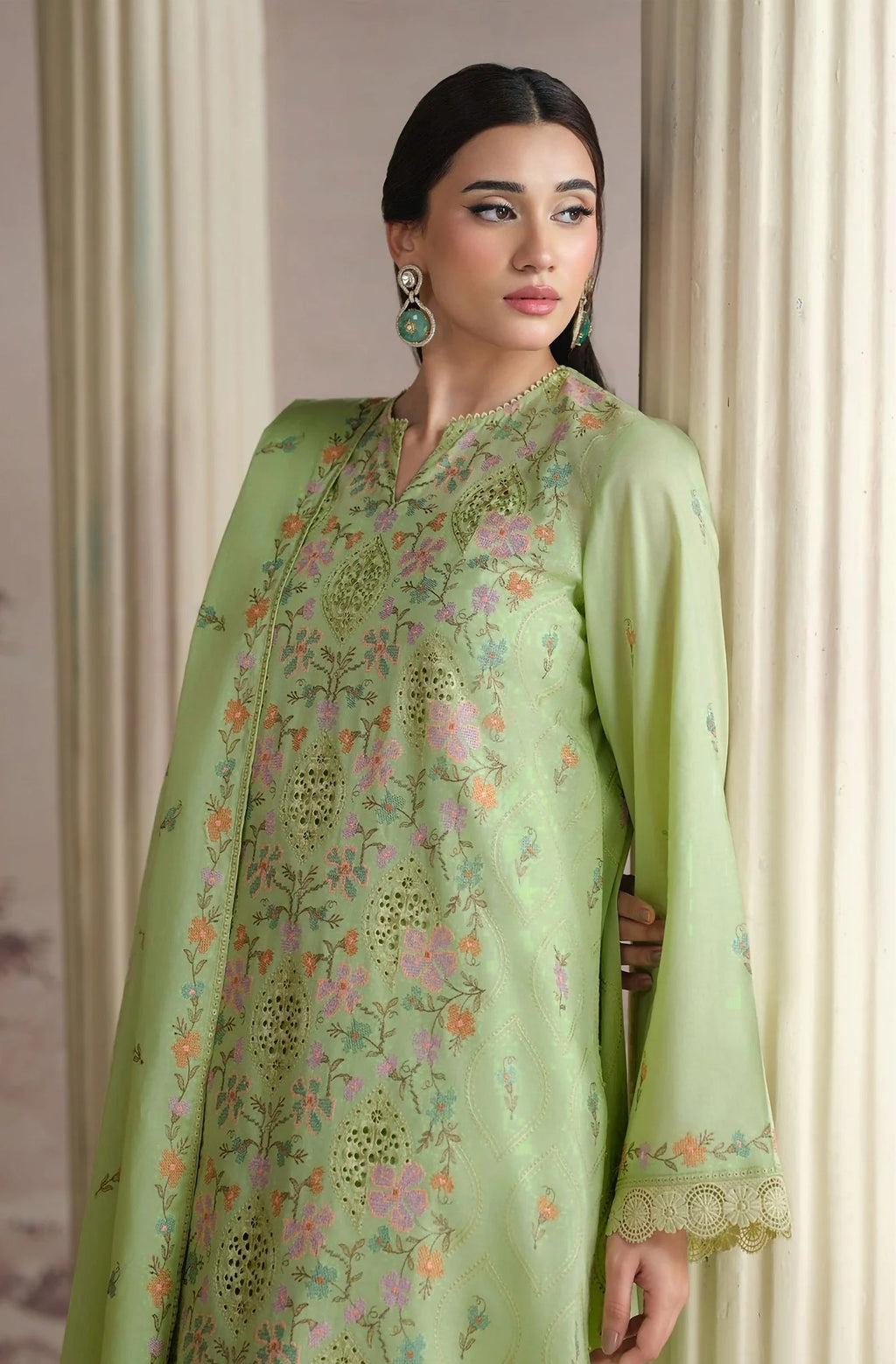 Embroidered Luxury Lawn Suit CT-903