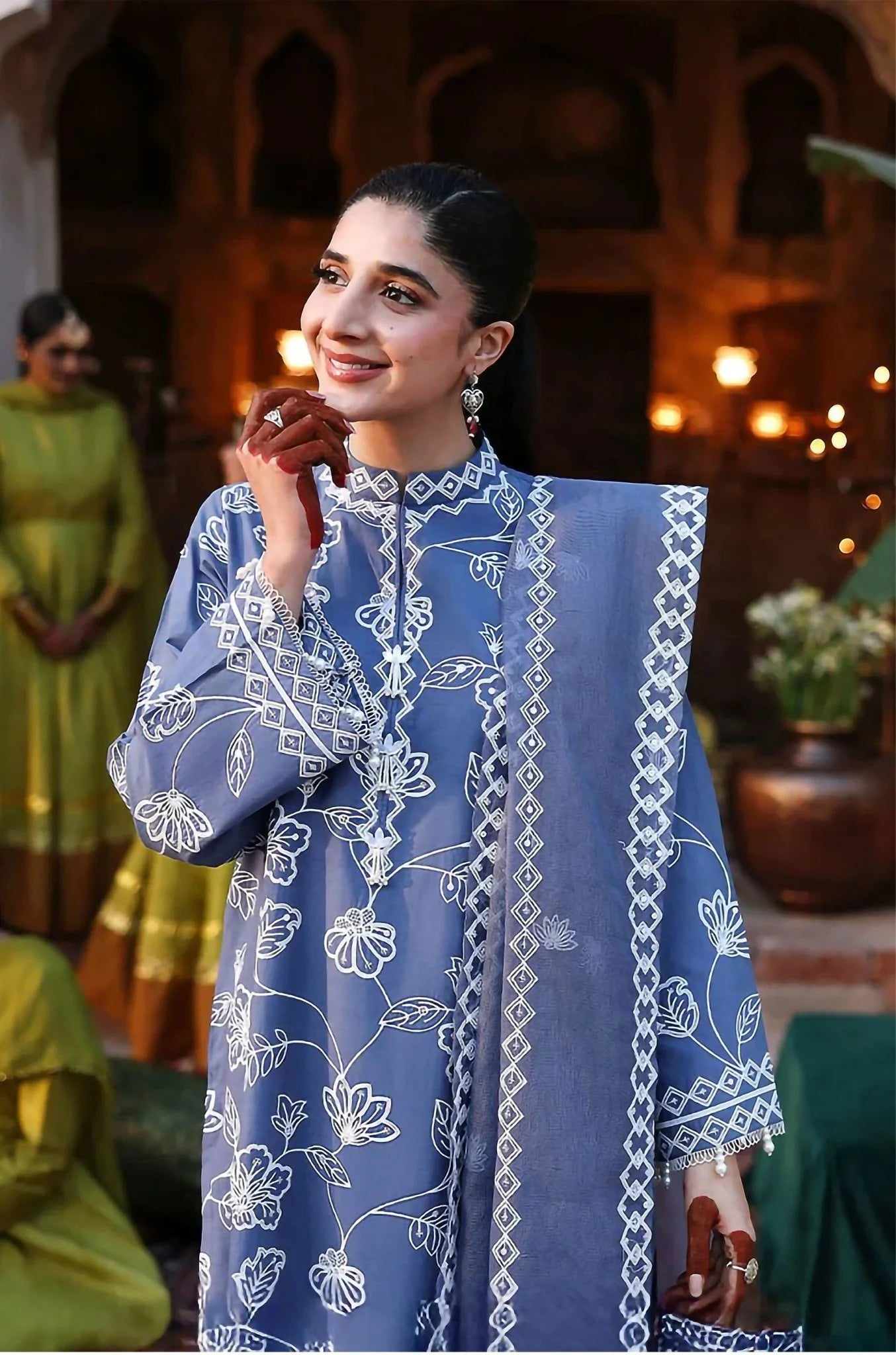 Embroidered Luxury Lawn Suit CT-917
