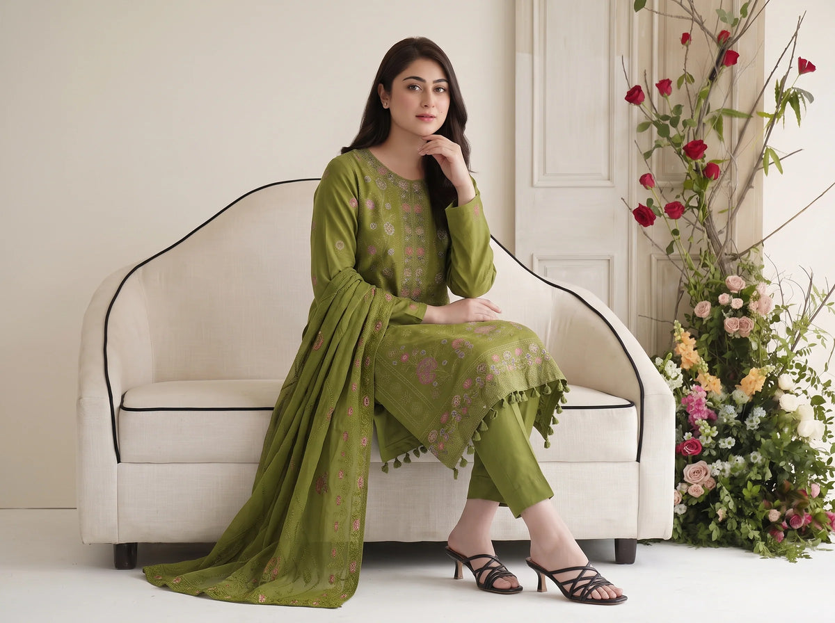 Embroidered Luxury Lawn Suit CT-947