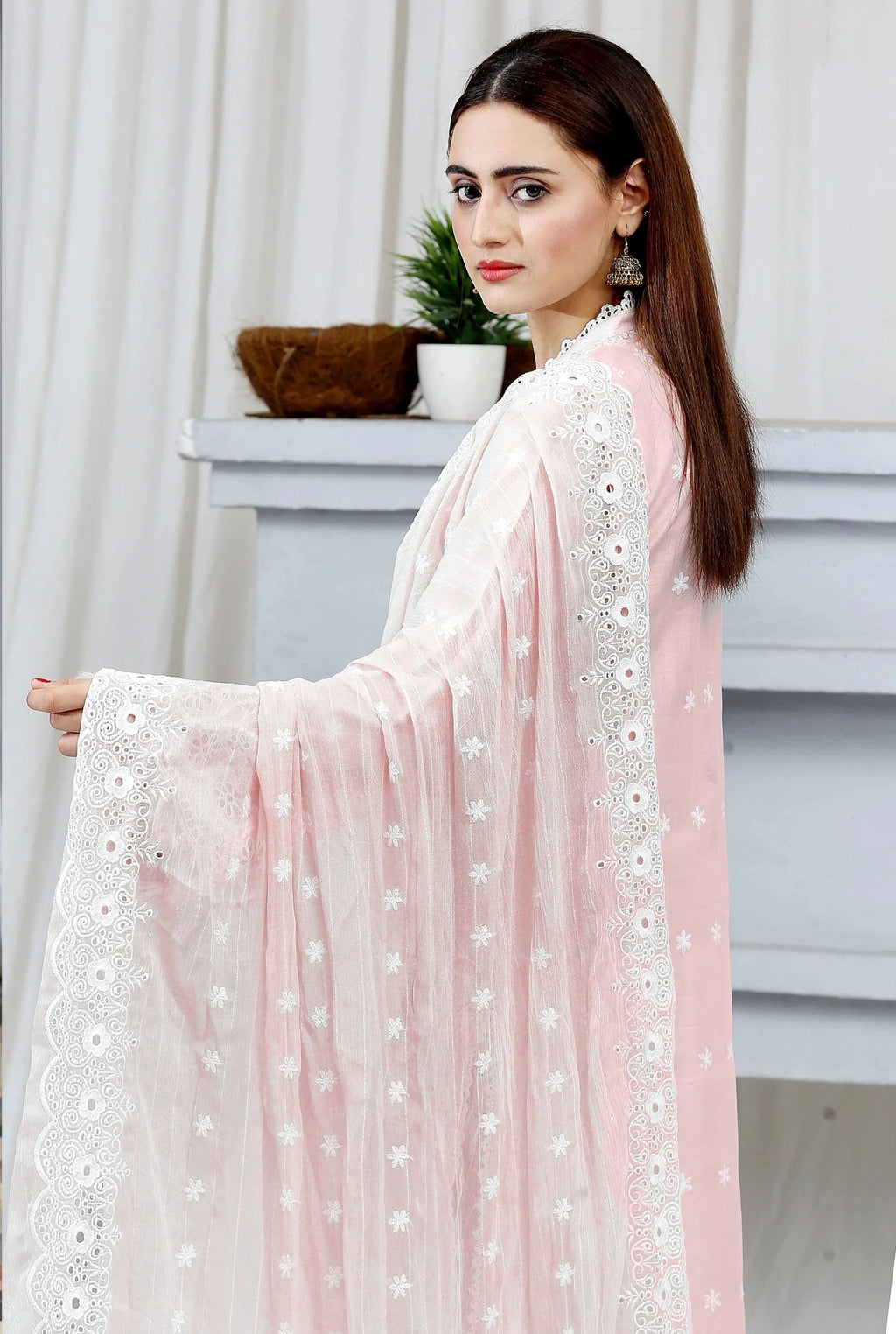Embroidered Luxury Lawn Suit CT-804