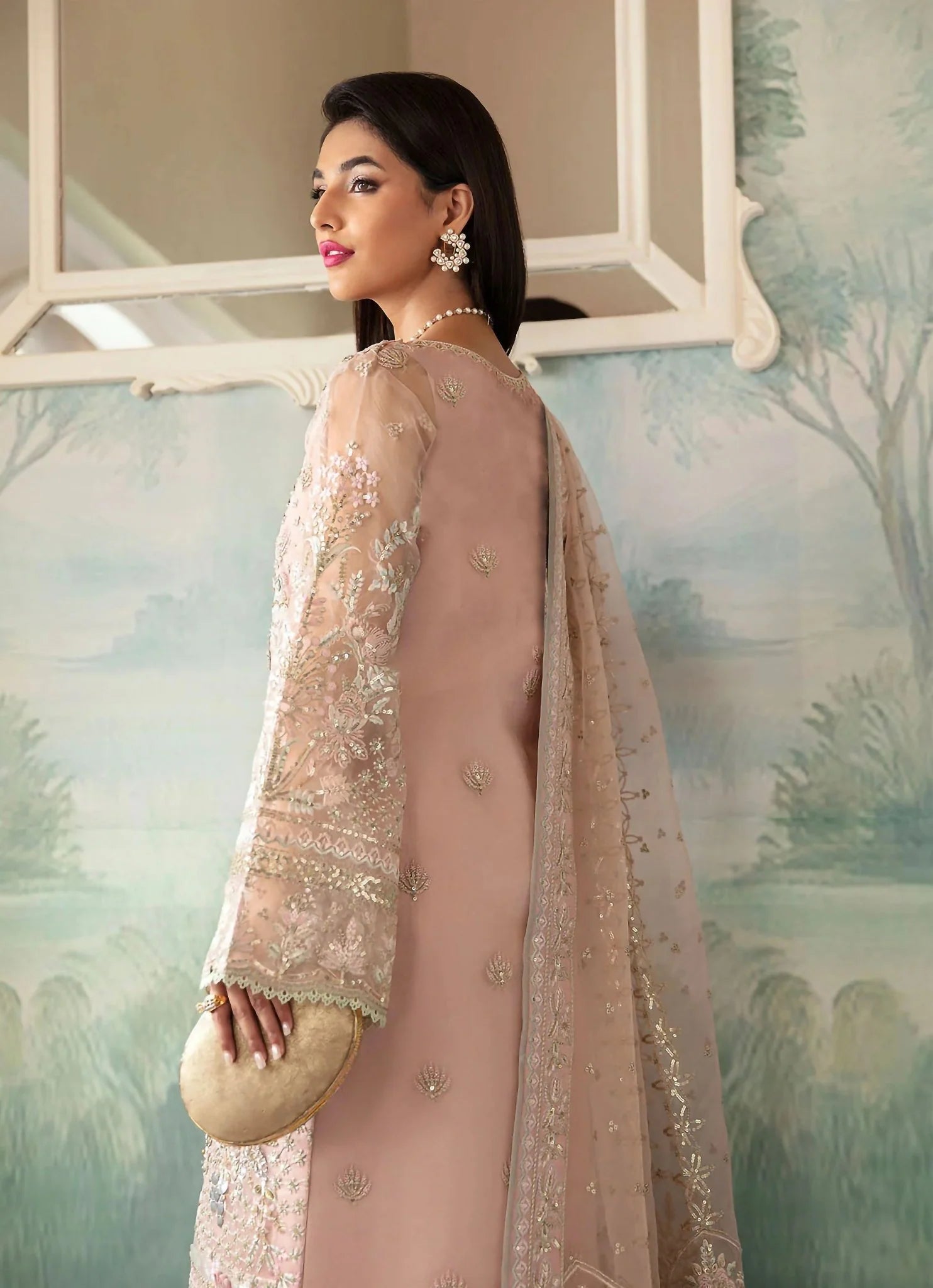 Embroidered Luxury Lawn Suit CT-921