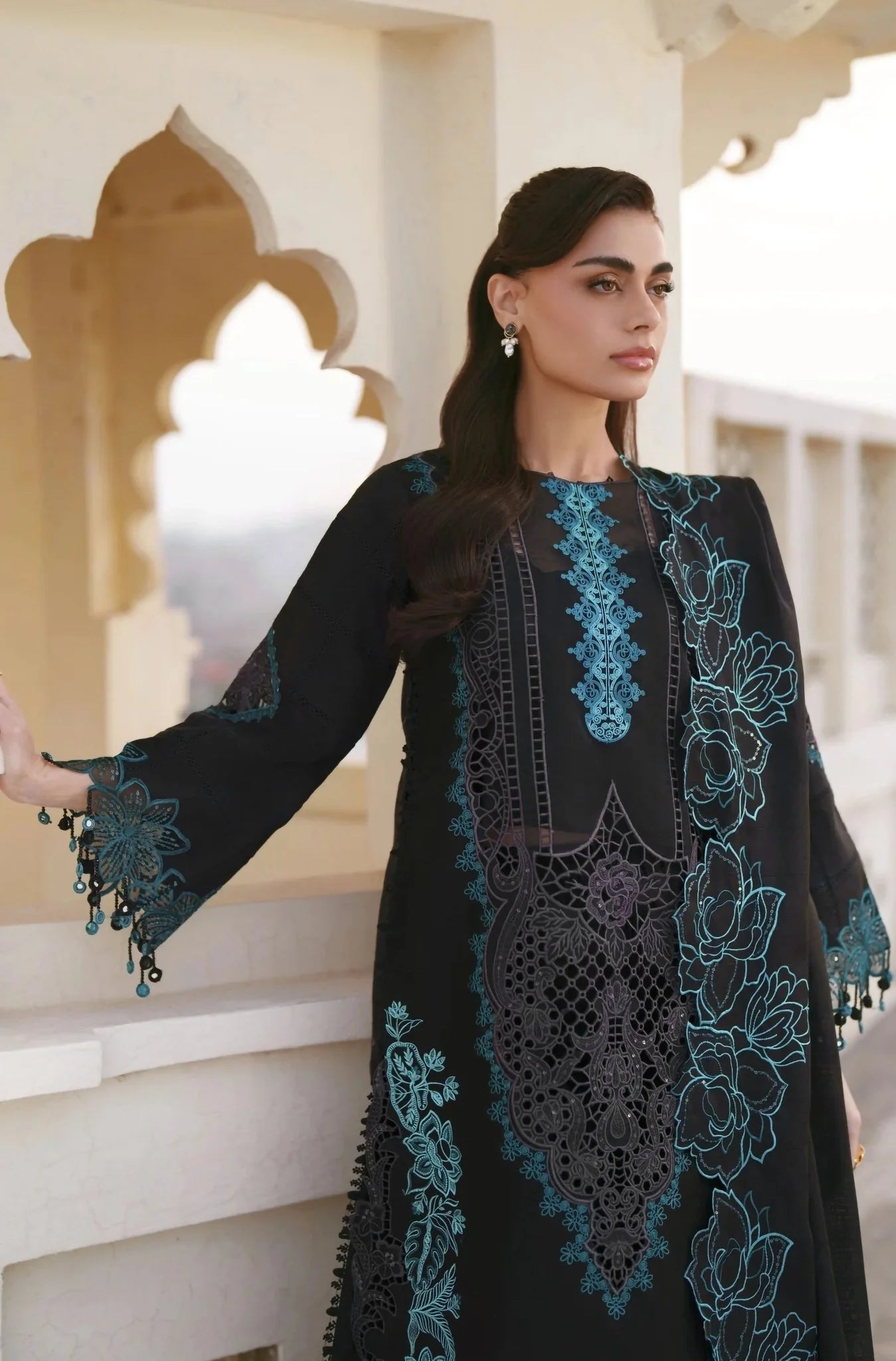 Embroidered Luxury Lawn Suit CT-925