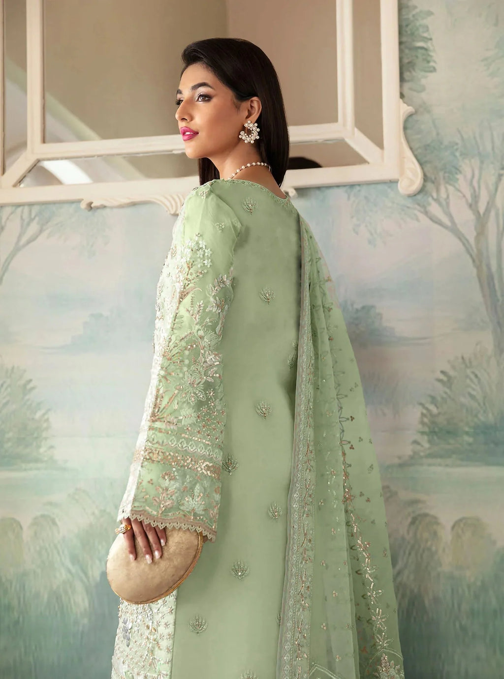 Embroidered Luxury Lawn Suit CT-921
