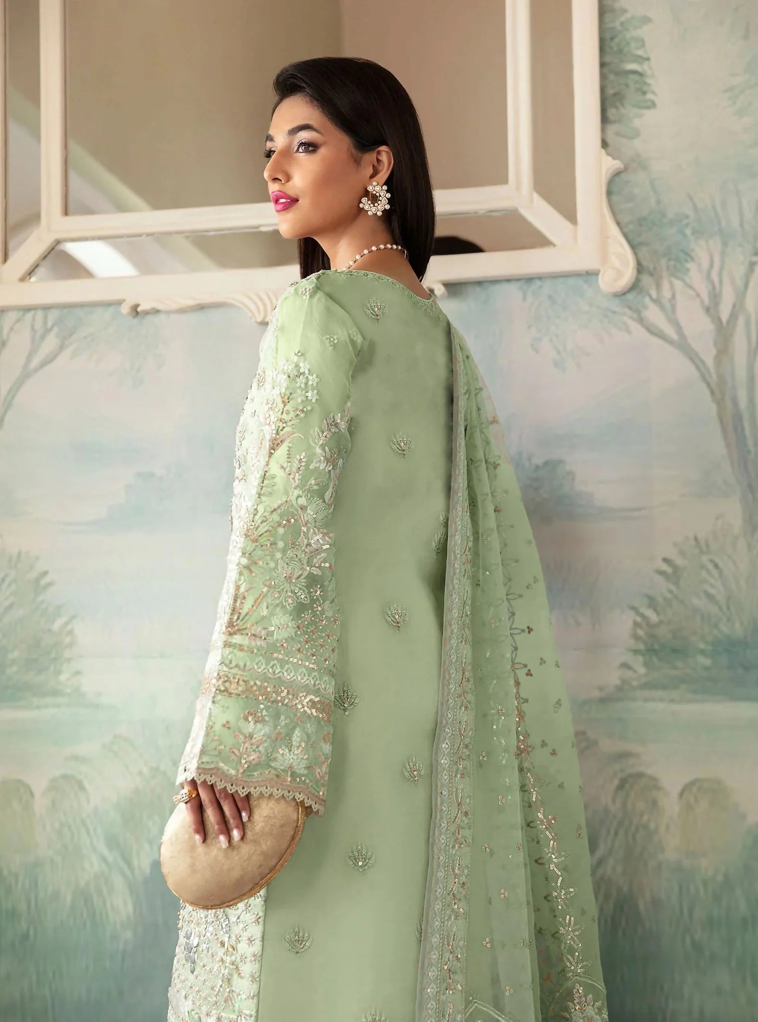 Embroidered Luxury Lawn Suit CT-921