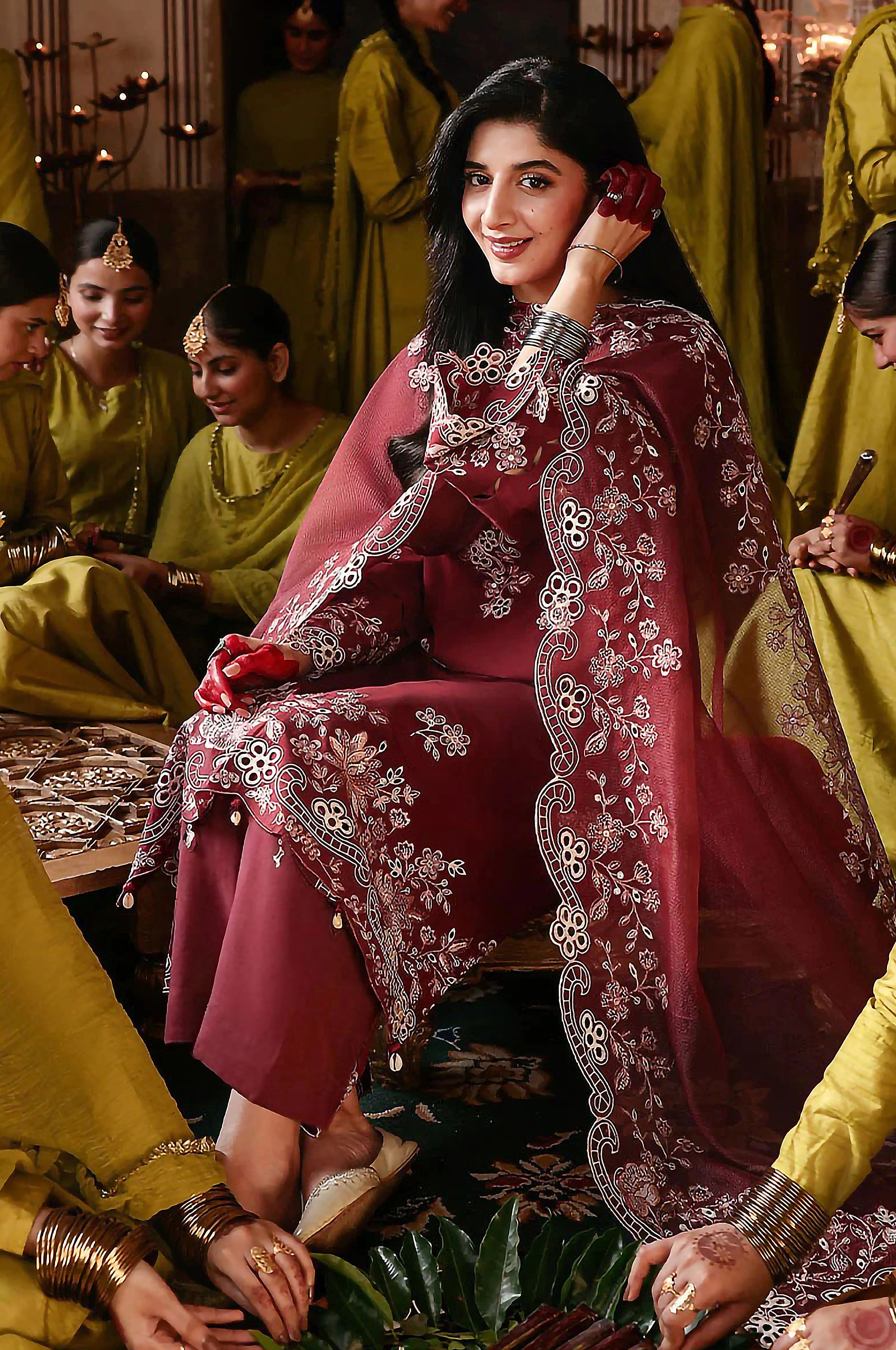 Embroidered Luxury Lawn Suit CT-901
