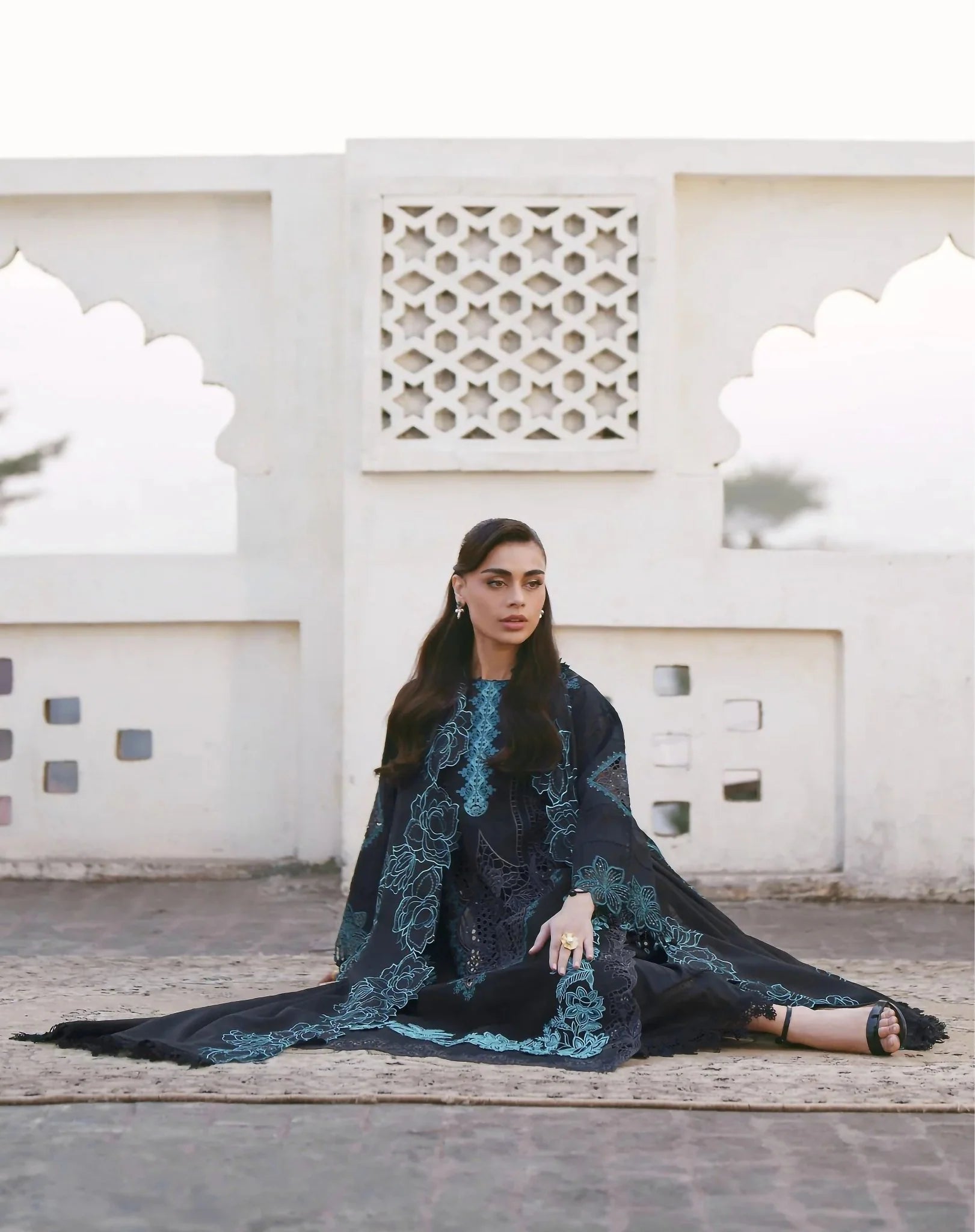 Embroidered Luxury Lawn Suit CT-925