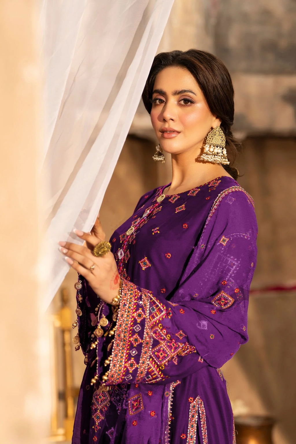 Embroidered Luxury Lawn Suit CT-923