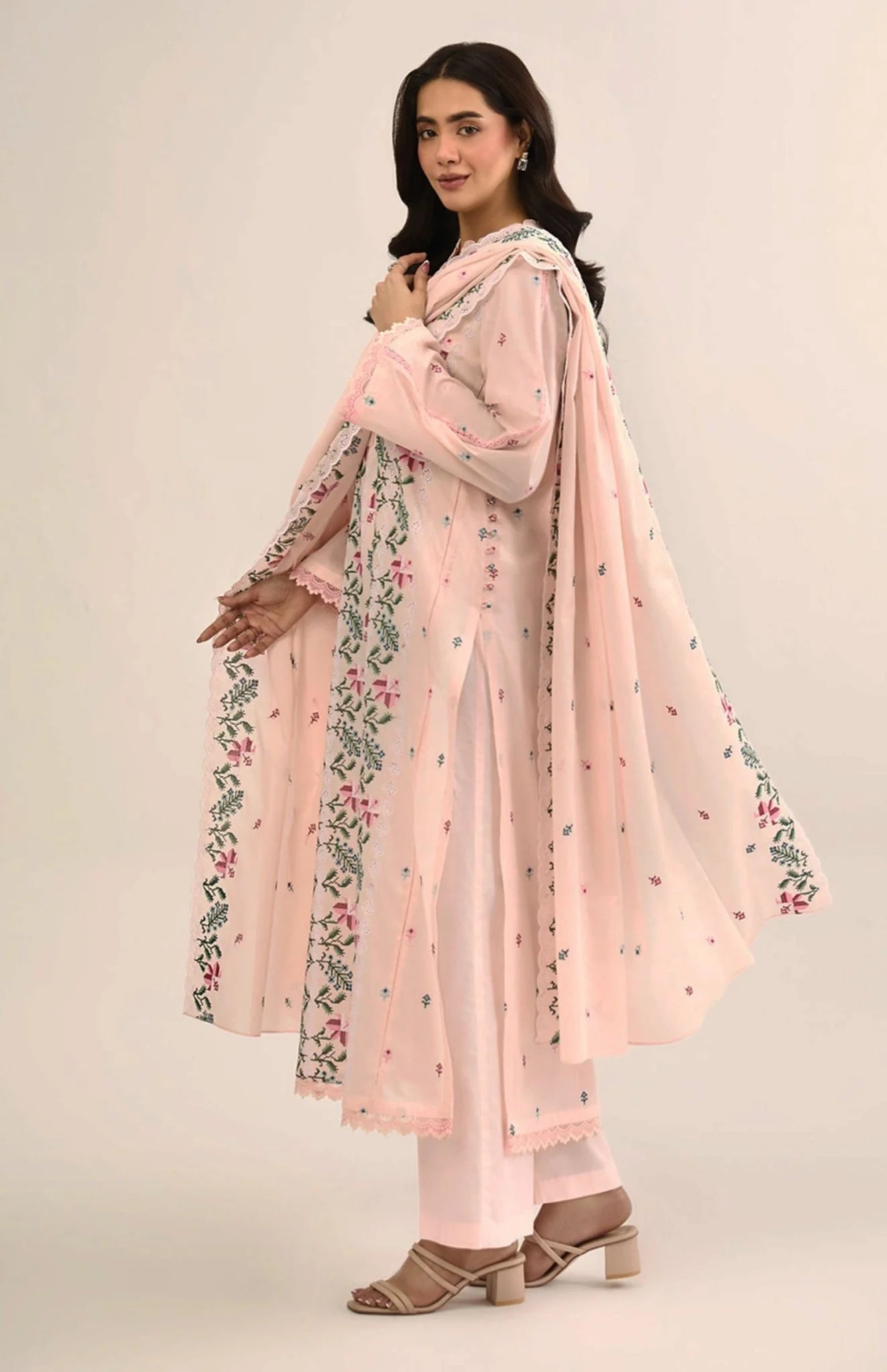 Embroidered Luxury Lawn Suit CT-906