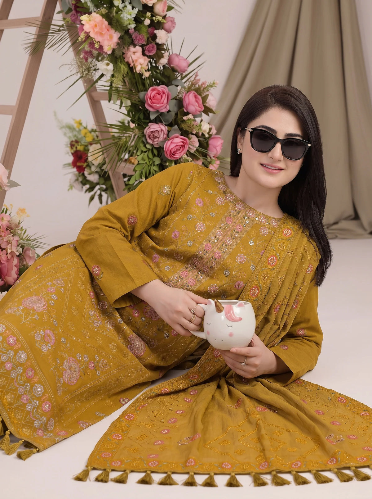 Embroidered Luxury Lawn Suit CT-947