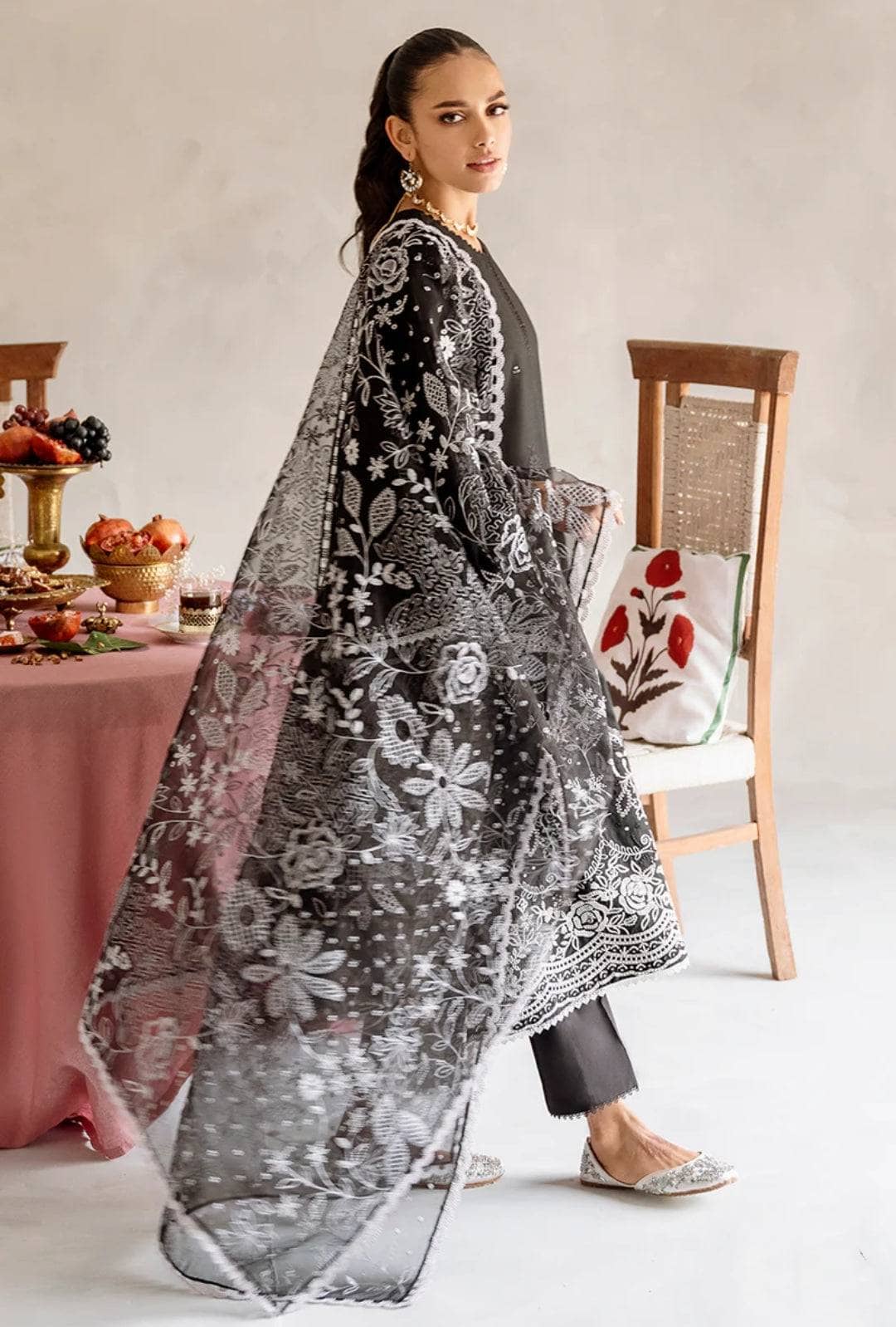 Embroidered Luxury Lawn Suit CT-547