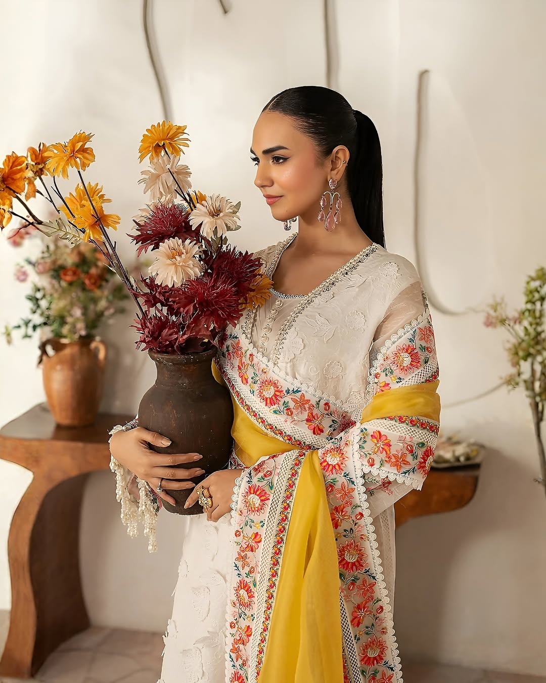 Embroidered Luxury Lawn Suit CT-927