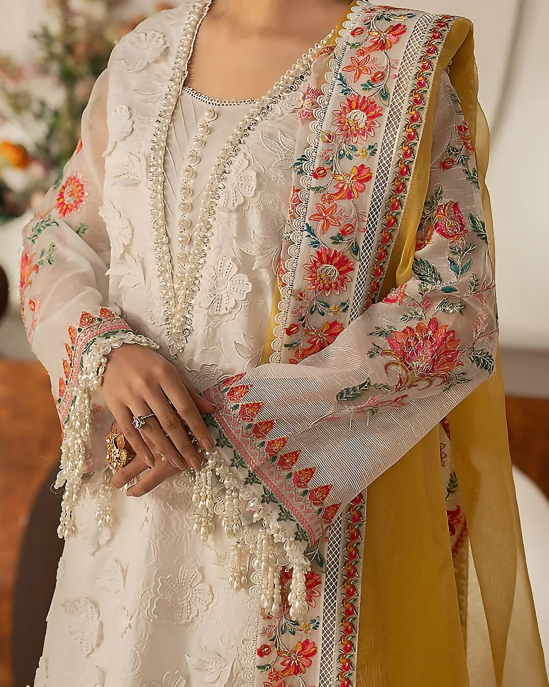 Embroidered Luxury Lawn Suit CT-927