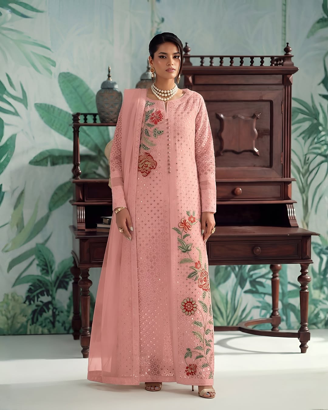 Embroidered Luxury Lawn Suit CT-916