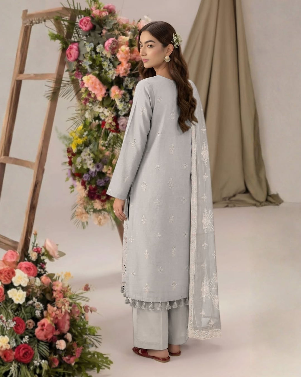 Embroidered Luxury Lawn Suit CT-942