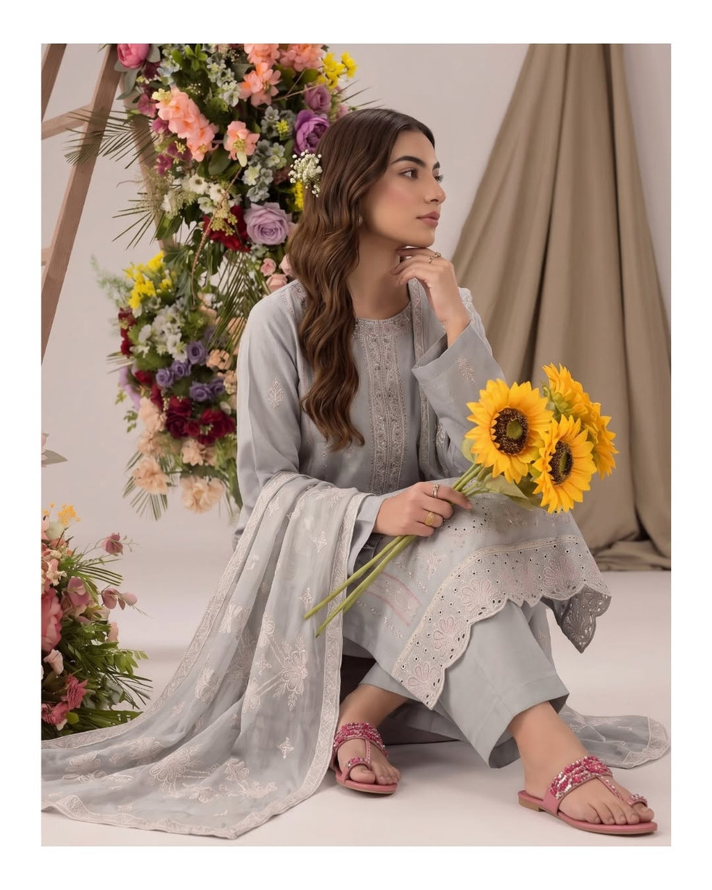 Embroidered Luxury Lawn Suit CT-942