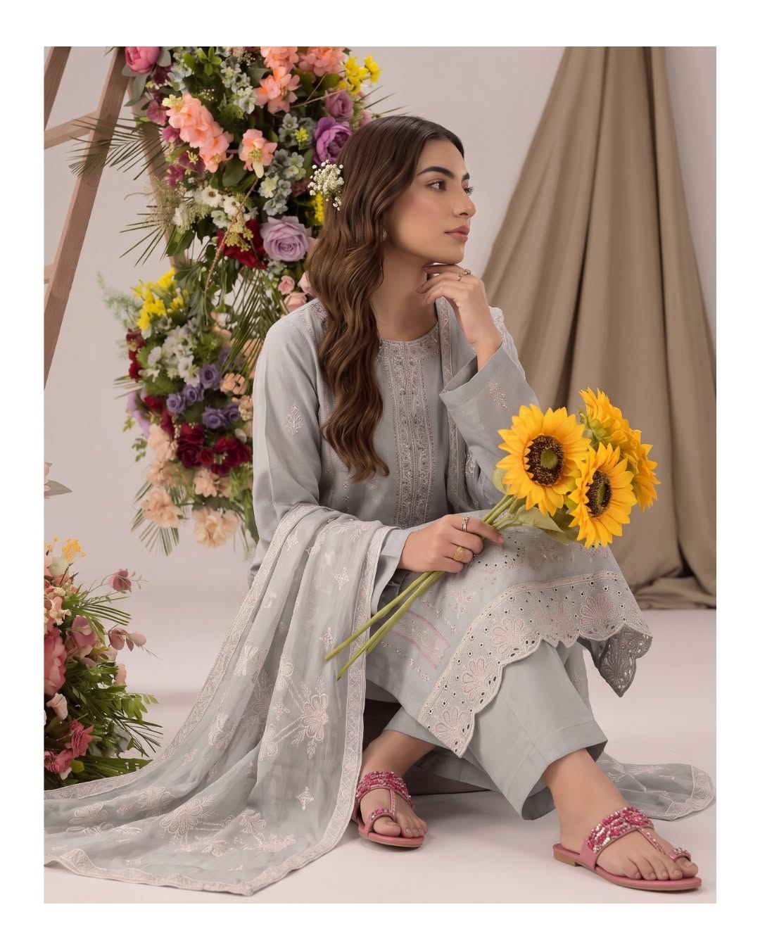 Embroidered Luxury Lawn Suit CT-942