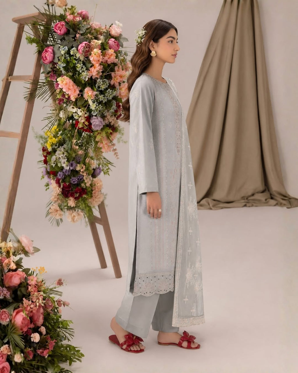 Embroidered Luxury Lawn Suit CT-942