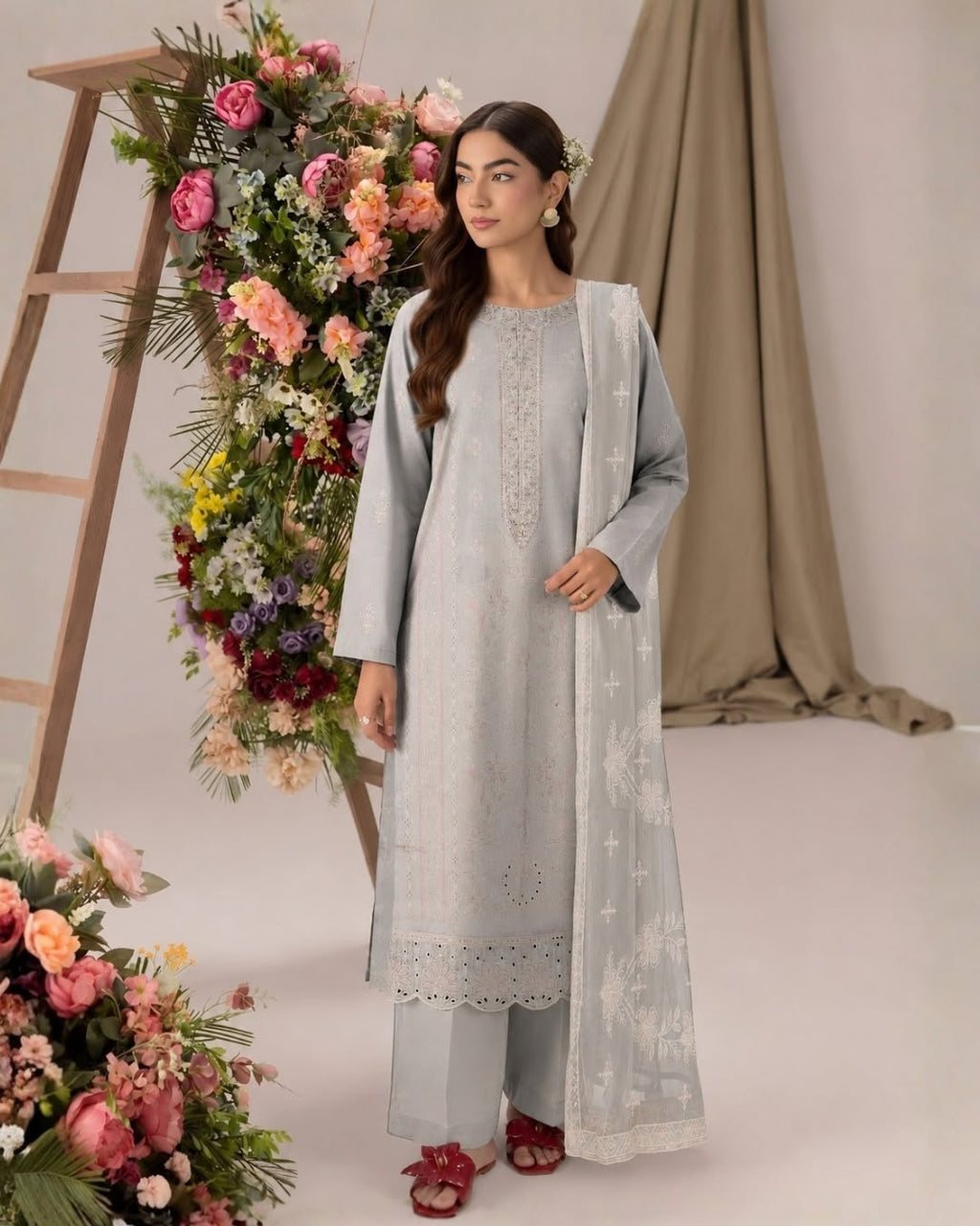 Embroidered Luxury Lawn Suit CT-942