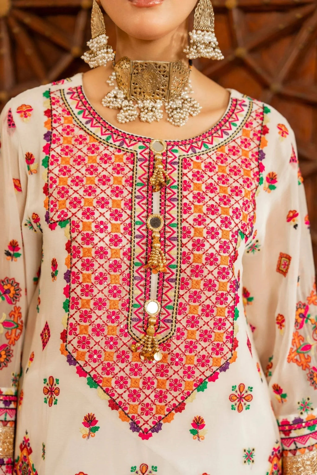 Embroidered Luxury Lawn Suit CT-787