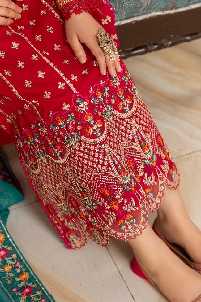 Embroidered Luxury Lawn Suit CT-711