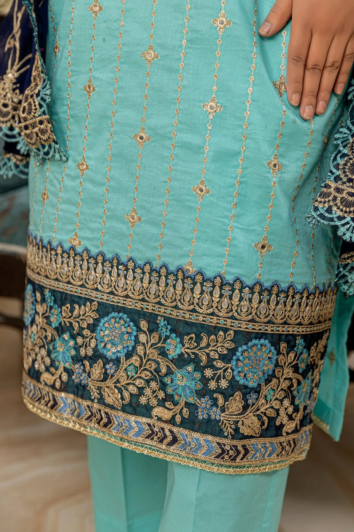 Embroidered Luxury Lawn Suit CT-710