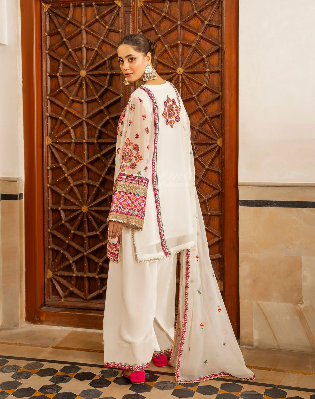 Embroidered Luxury Lawn Suit CT-787